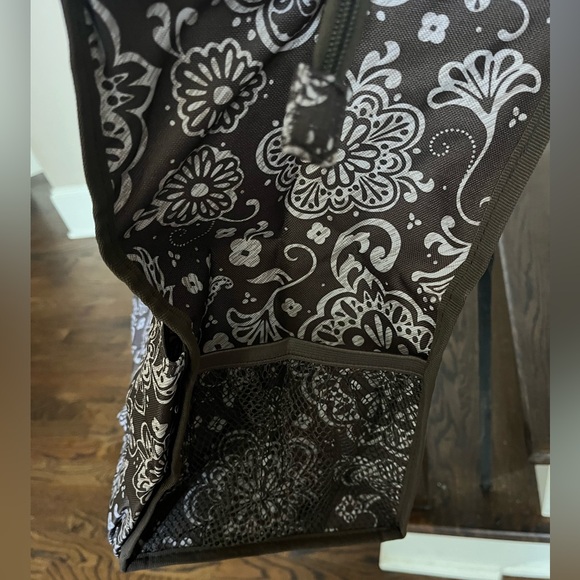 thirty-one New in Bag Super Organizing Tote in Brown Floral Woodblock - Picture 6 of 10
